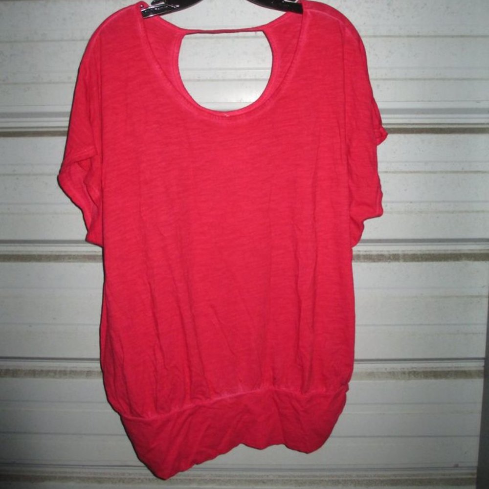 1X 14/16 Plus Size Lane Bryant Red top, shirt new